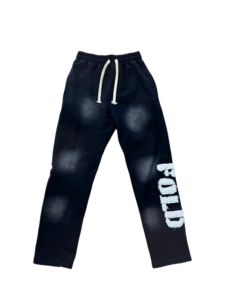 NEVER FOLD SWEATS BLACK AND WHITE